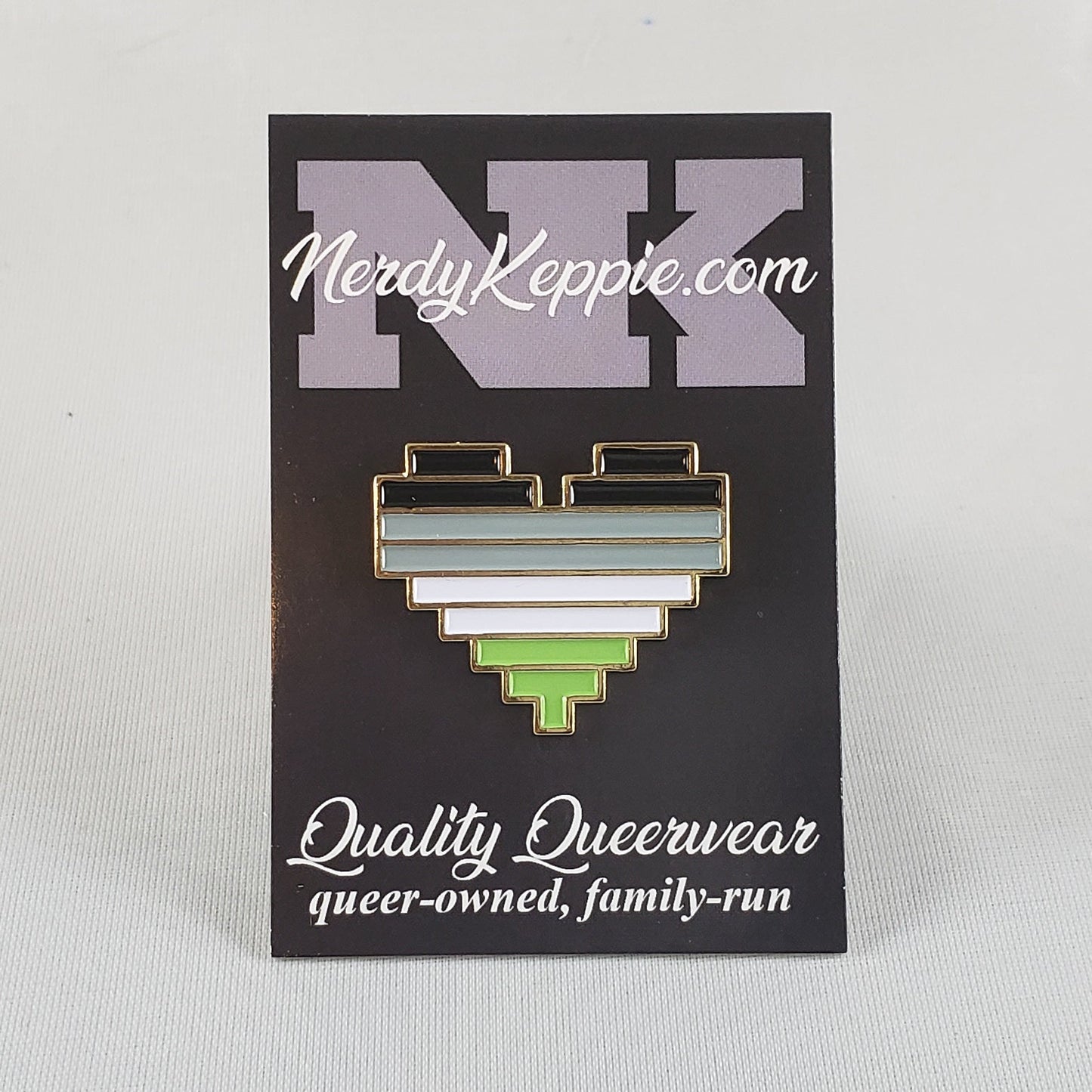 Console Pride 8-Bit Heart Pride Enamel Pins