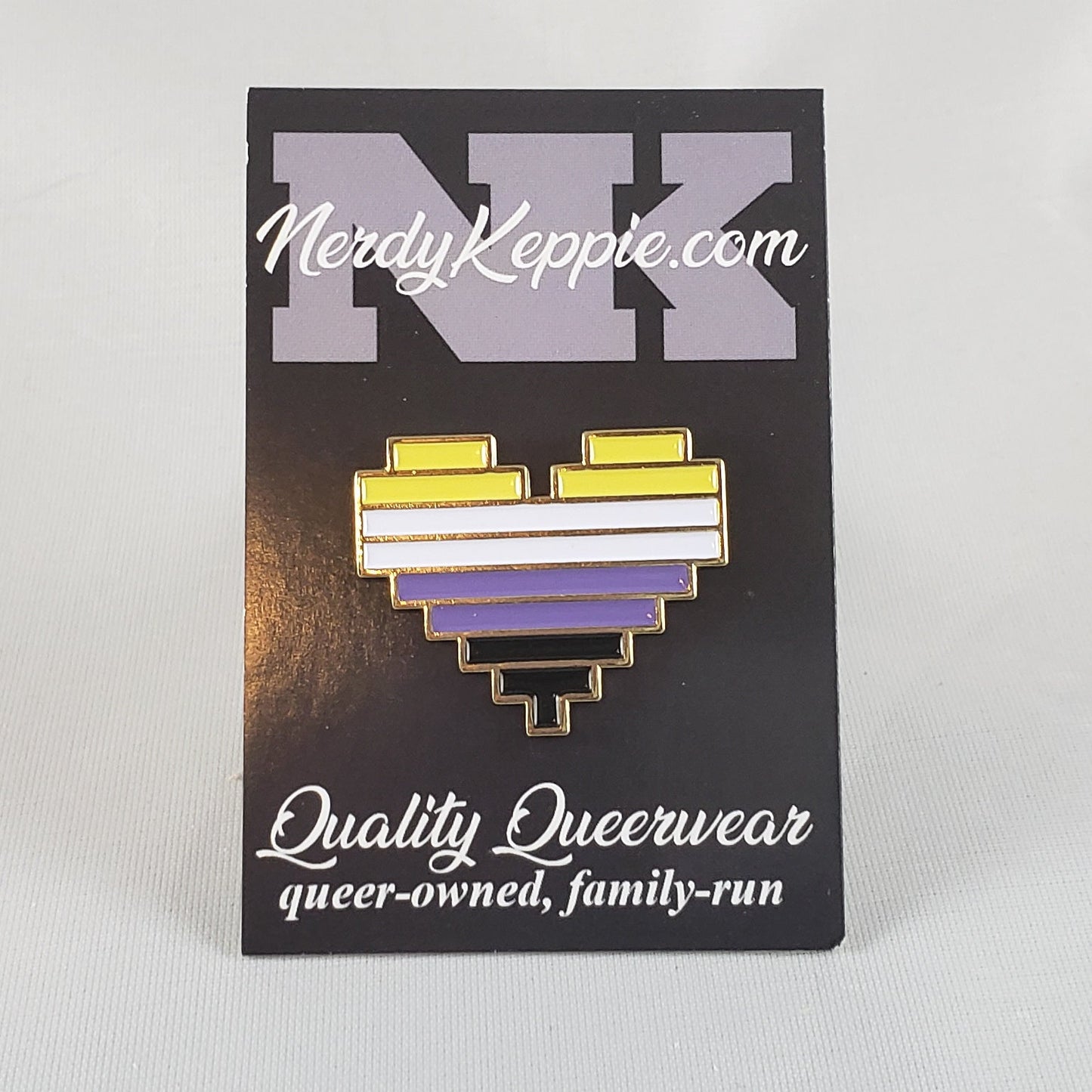 Console Pride 8-Bit Heart Pride Enamel Pins