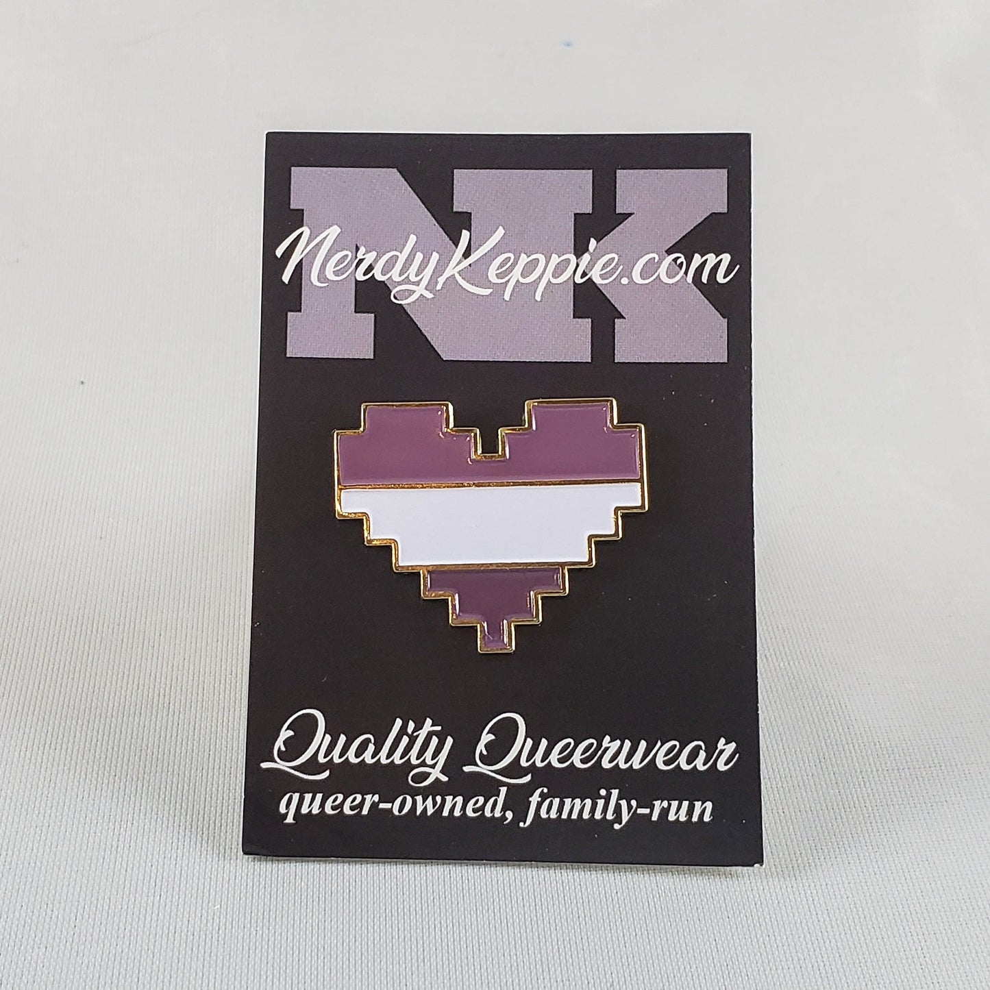 Console Pride 8-Bit Heart Pride Enamel Pins