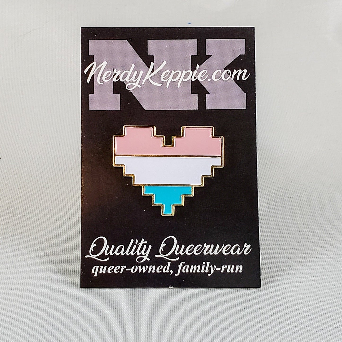 Console Pride 8-Bit Heart Pride Enamel Pins